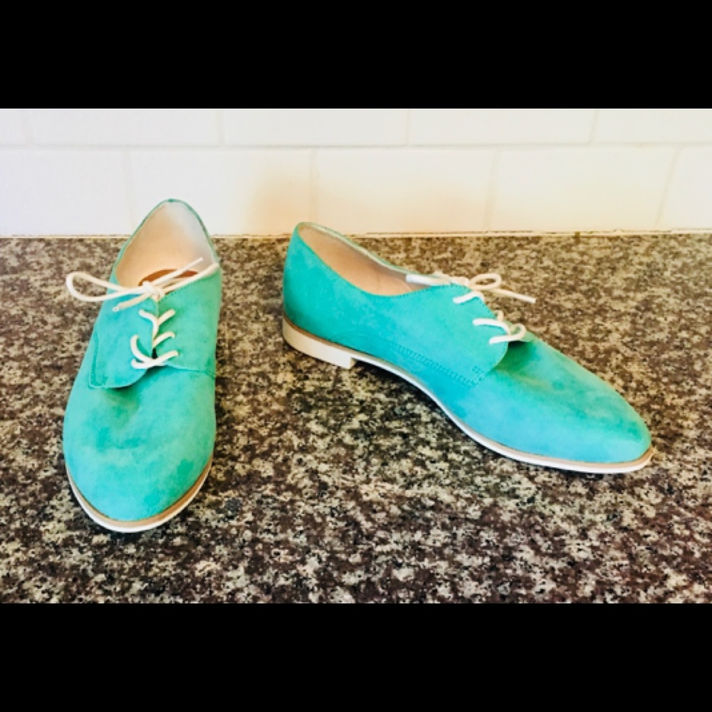 FABULOUS Faux Suede Oxfords! 🌈🌻🌺NEW!
